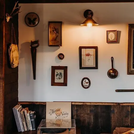 Le Pont De Maumy, Au Bord De L'etang Et Bain Nordique * Busserolles