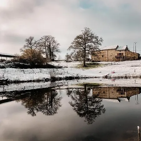La Ferme Du Pont De Maumy, Au Bord De L'etang Et Bain Nordique Busserolles
