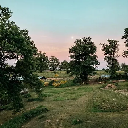 La Ferme Du Pont De Maumy, Au Bord De L'etang Et Bain Nordique * Busserolles