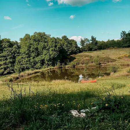 La Ferme Du Pont De Maumy, Au Bord De L'étang Et Bain Nordique * Busserolles