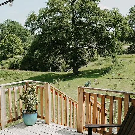 Le Pont De Maumy, Au Bord De L'etang Et Bain Nordique