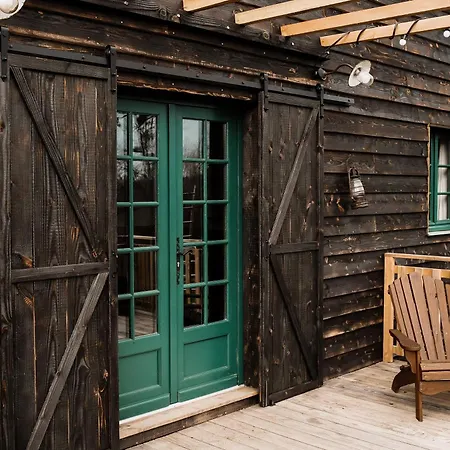 Séjour à la ferme La Ferme Du Pont De Maumy, Au Bord De L'étang Et Bain Nordique Busserolles