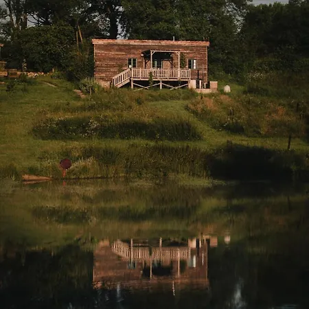 La Ferme Du Pont De Maumy, Au Bord De L'etang Et Bain Nordique * Busserolles