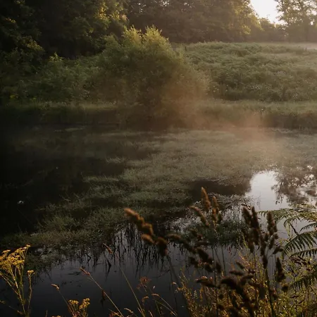Séjour à la ferme La Ferme Du Pont De Maumy, Au Bord De L'etang Et Bain Nordique *