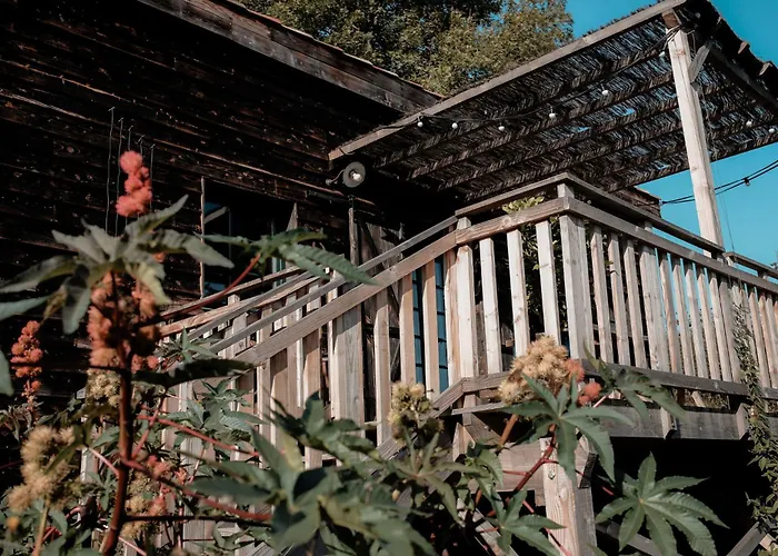Le Pont De Maumy, Au Bord De L'etang Et Bain Nordique *